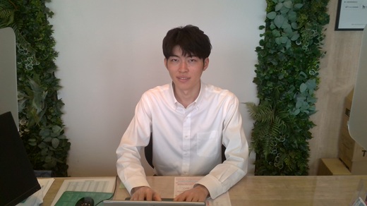 ウエストコート姪浜店　スタッフ