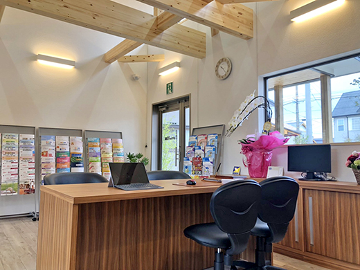 日向オフィス　店舗写真